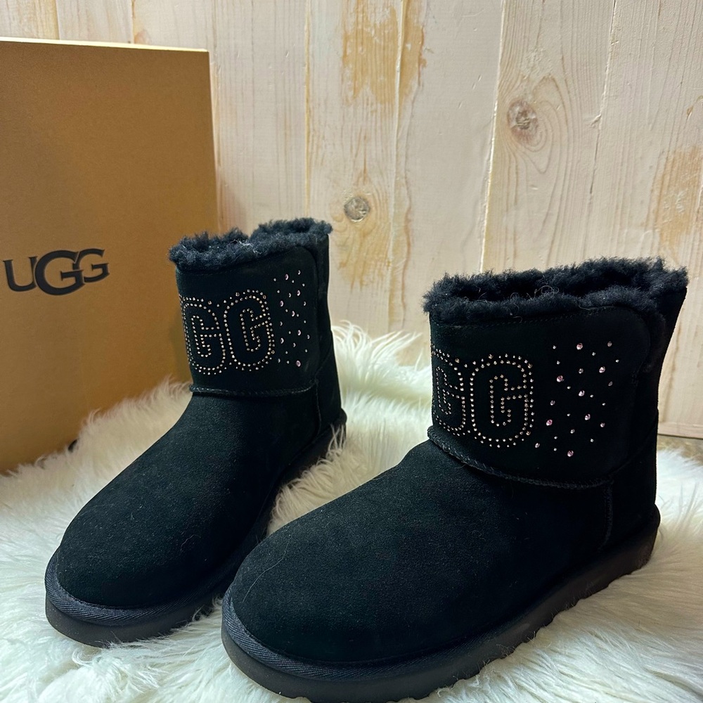New UGG Classic UGG Gem Mini Black -10